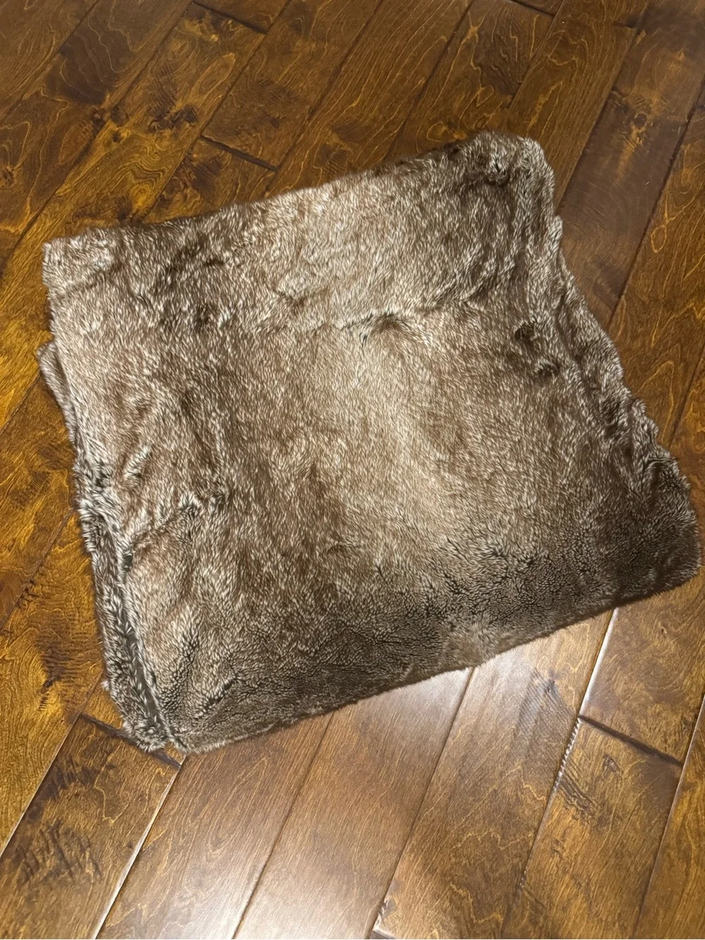Frontgate Luxury Faux Fur Throw Brown Mink Plush Blanket NWOT